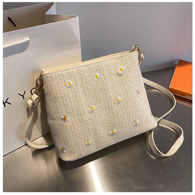 DBCOL Tas Selempang Wanita Korea Bahan Anyam Jerami Motif Daisy/Slingbag Fashion Korea Daisy Import