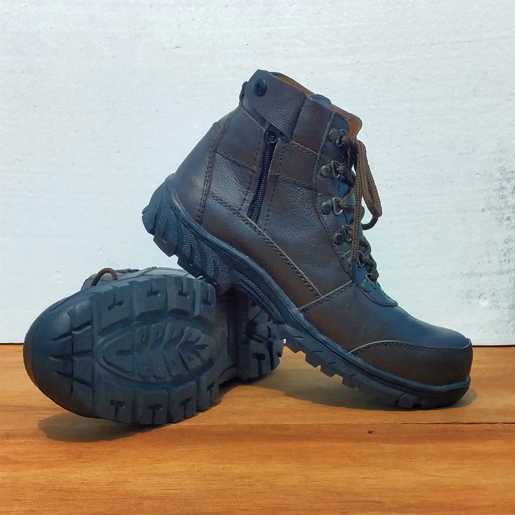 SEPATU  SAFETY BOOTS CROCODILE
