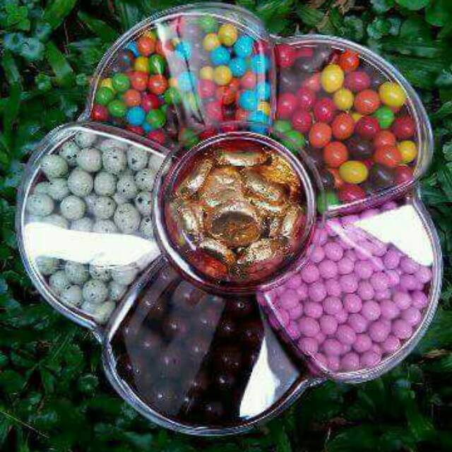 

Flower coin raisin