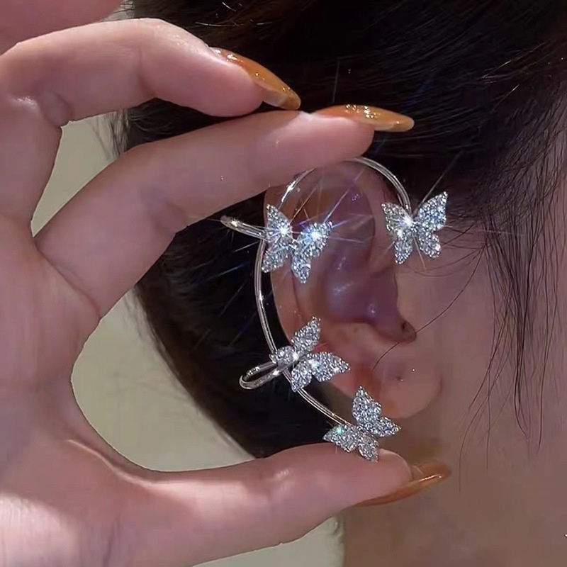 1pc Anting Klip Tanpa Tindik Desain Kupu-Kupu Hias Berlian Berkilau Untuk Wanita