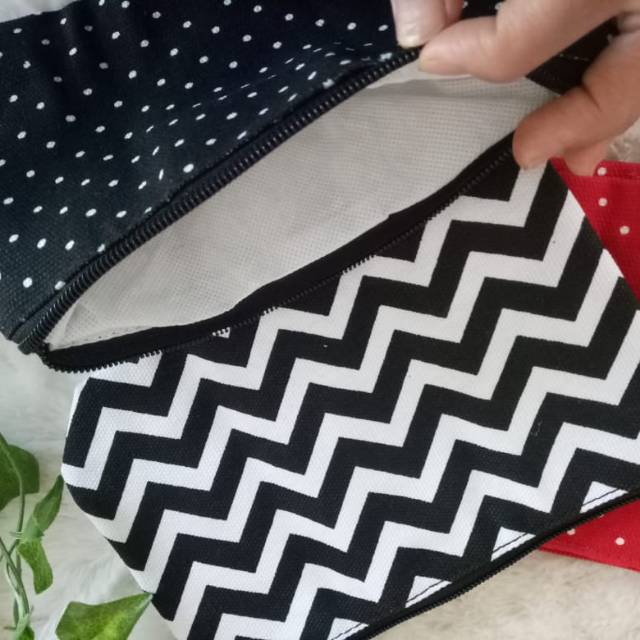 Souvenir pouch kanvas,  souvenir dompet,  souvenir pouch murah ,  souvenir pouch makeup