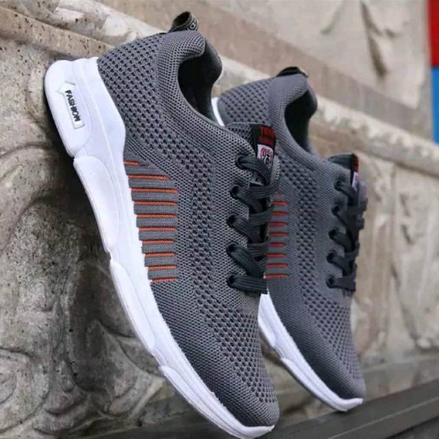Sepatu Sport Fashion Pria