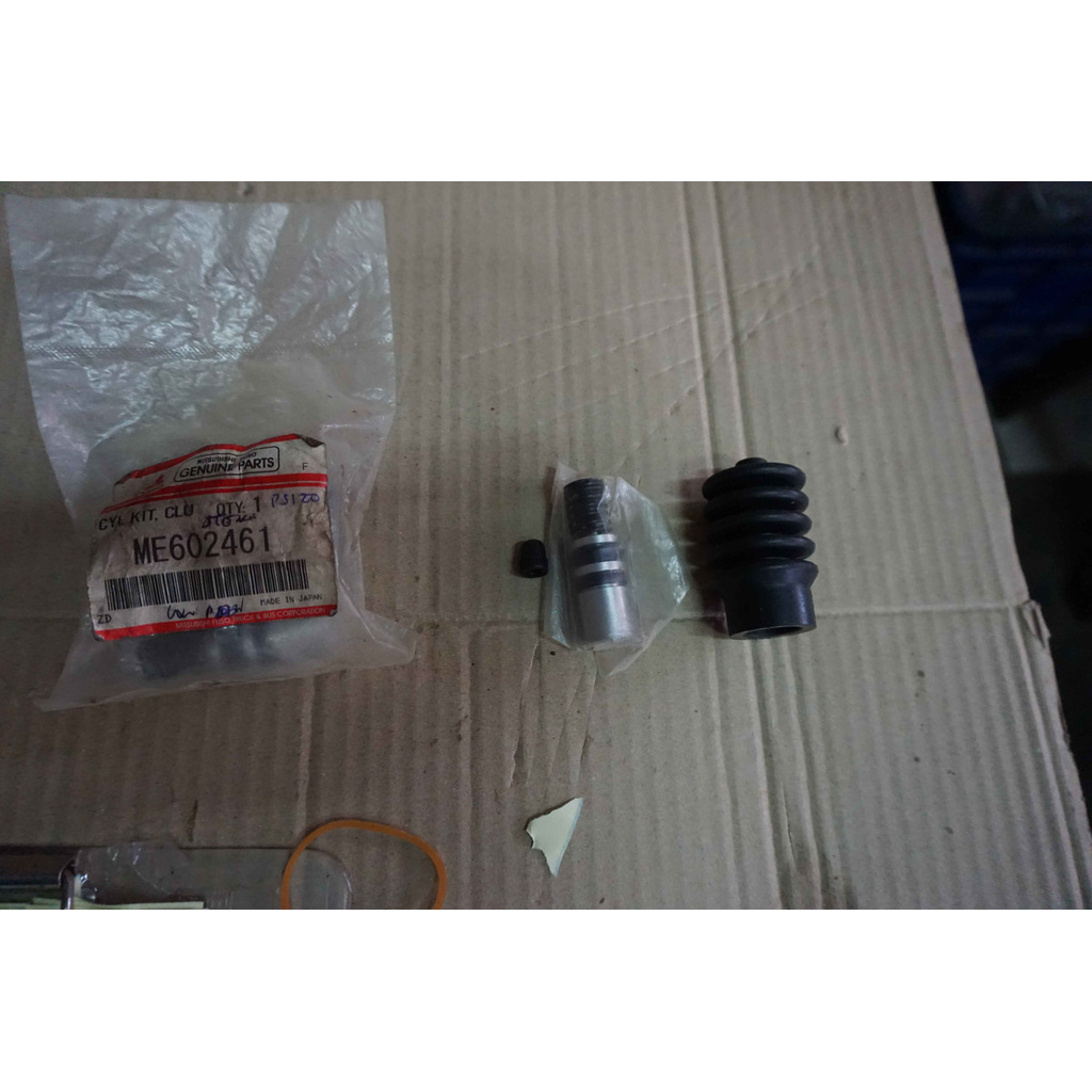 Kit Isi Master Kopling Bawah Mitsubishi Colt Diesel PS 120 FE-119