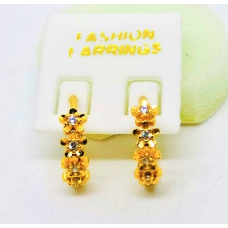 Anting wanita //anting permata//anting lapis emas//perhiasan//anting