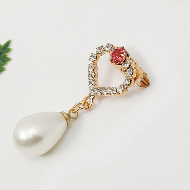 Bros Pin Bentuk Hati Aksen Mutiara Berlian Imitasi Untuk Sweater / Mantel