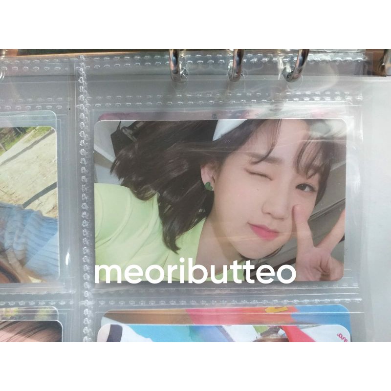 BOOKED Jiyoon Weeekly Selca Season Greeting 2021 SG