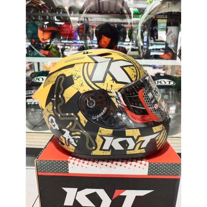 helm full face kyt rc7 #17 black gold doff terbaru
