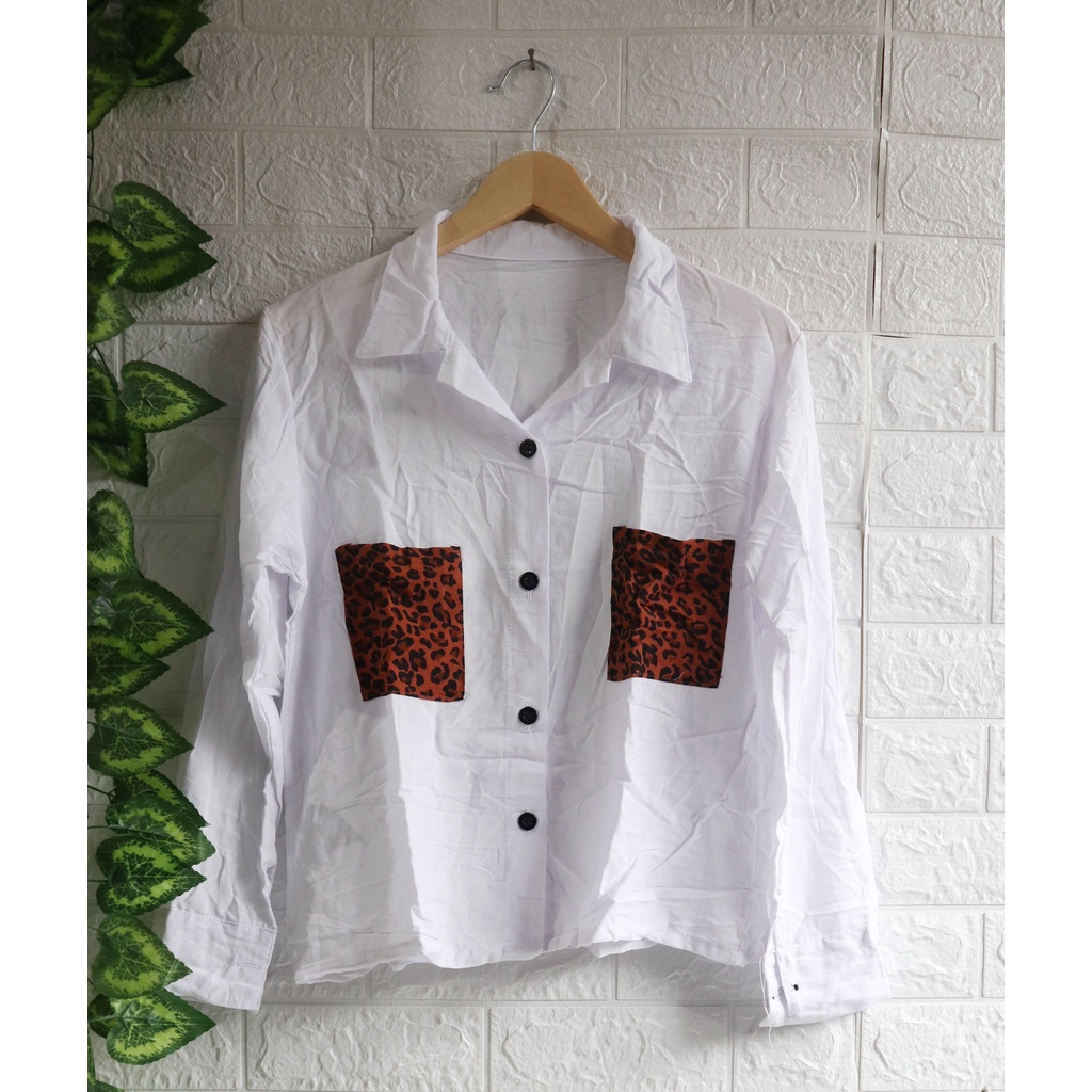 Baju Kemeja Wanita Two Tone Animal Kekinian / Kemeja dua warna / Top Wanita / Atasan Wanita-Putih LS 01