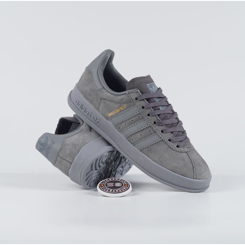 Sepatu  Adidas Broomfield Grey Gold