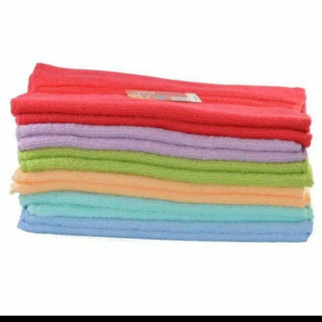 Handuk merah putih sport 30x70