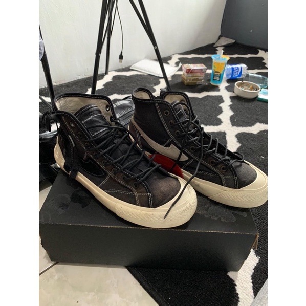 Sepatu Compass Proto Hi 1 second