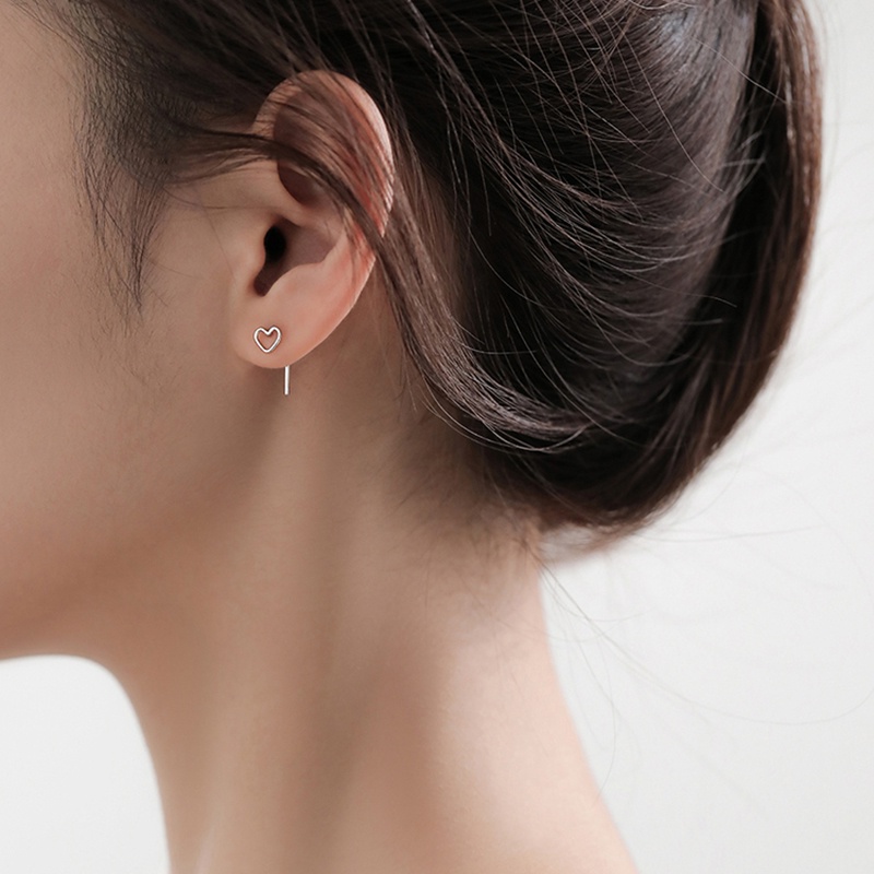 Anting Stud Bentuk Hati Model Hollow Warna Silver Untuk Wanita