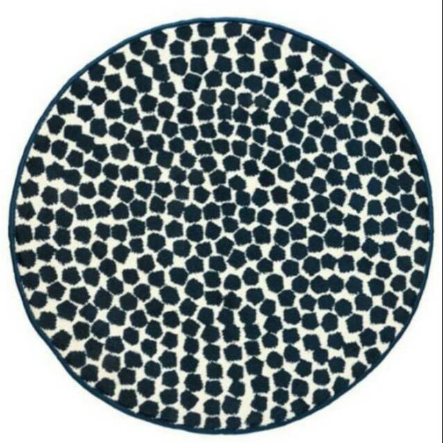 Karpet bulat bulu tipis ikea,ini tebal ya karpetnya..(real pict slide 4 ya)
