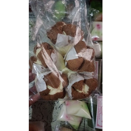 

BOLU KUKUS JADUL COKLAT VANILA