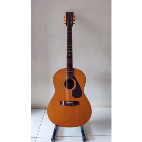 gitar yamaha fg 325
