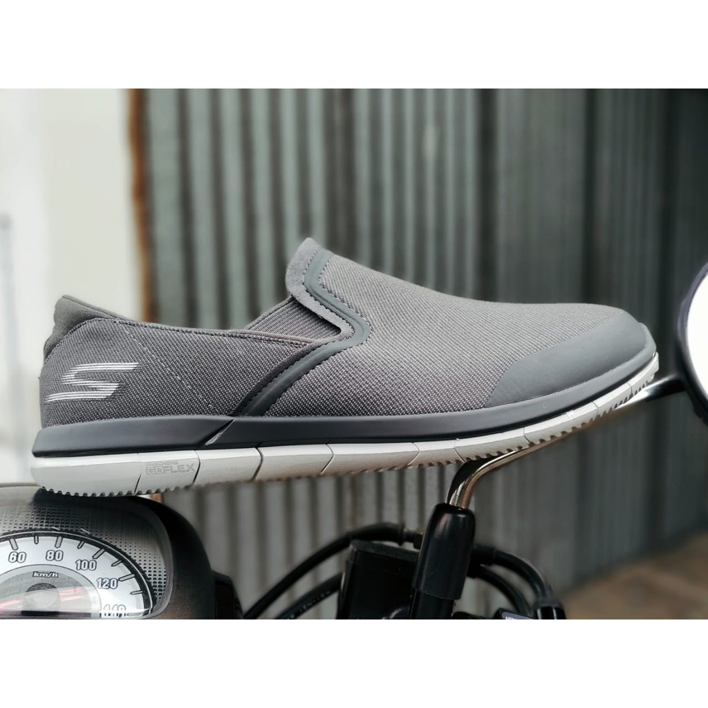 Sepatu Skechers Original Go Flex Executive 54013