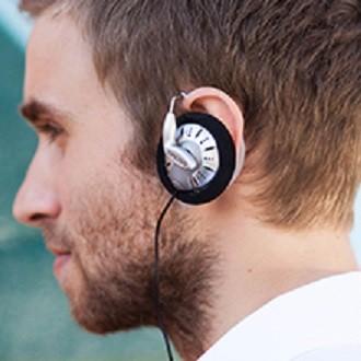 Koss KSC75 The Legend of Bass Headphone