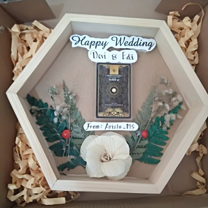 kado bingkai segienam/ kado pigora kayu rustic hexagonal / pigora hexagonal /pigora segienam/kado mi