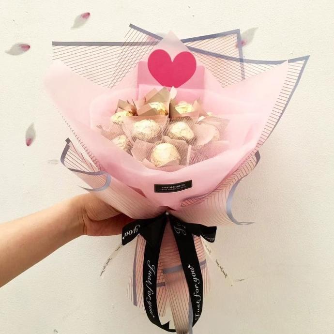 

Buket Coklat Anniversary/ Kado Valentine/ Kado Ulang Tahun 12C 1119 Promo!!! R33A