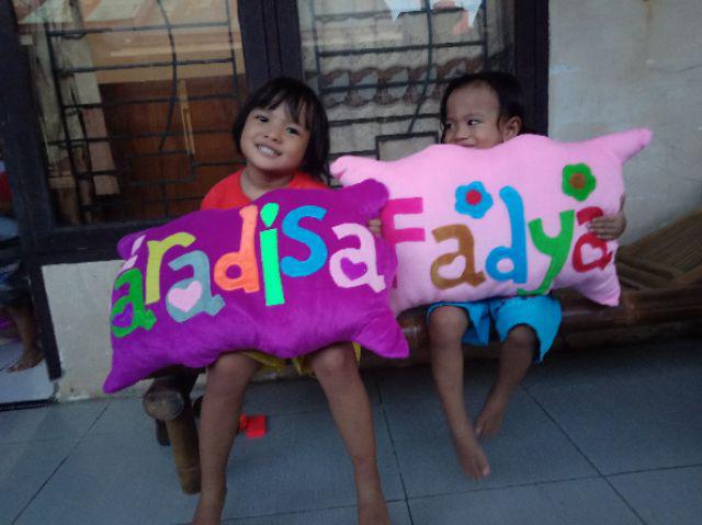 Bantal Nama Atau Guling Nama