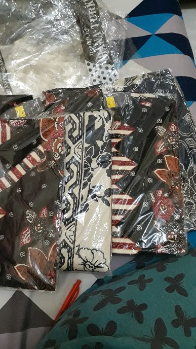 Atasan Blouse Batik Wanita Lengan Panjang Motif Wayang Bahan Katun Stretch, 124 Gw#