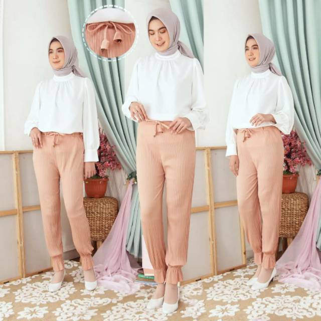 Celana Plisket Aladin peach