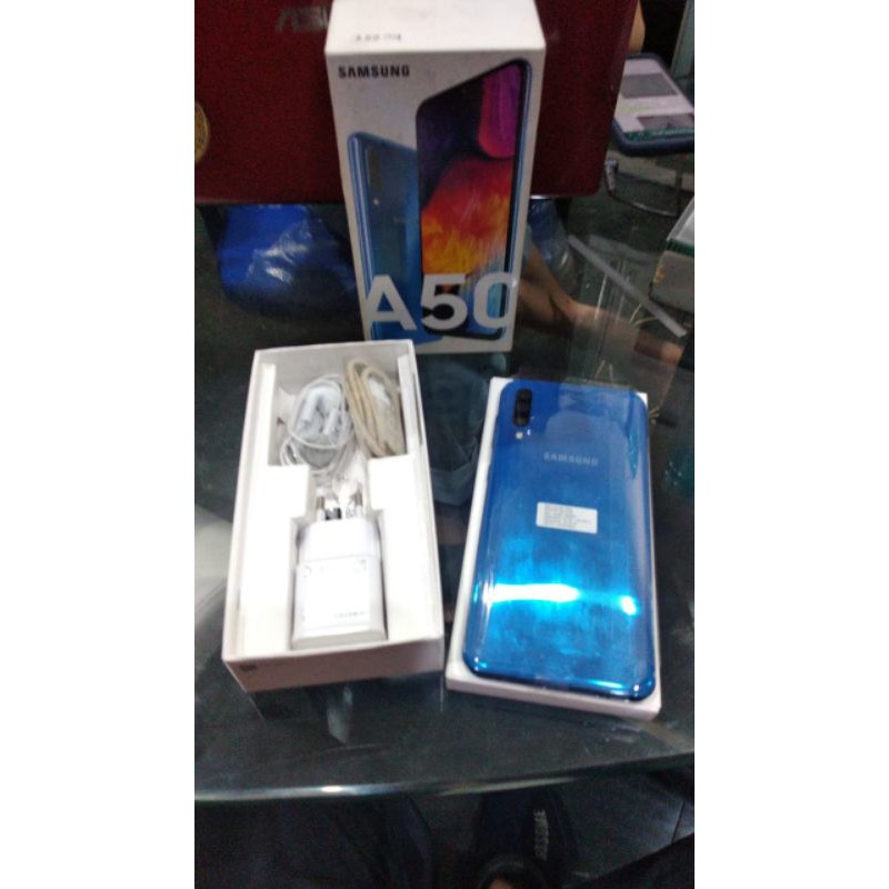 SAMSUNG A30  4/64 GB SECOND