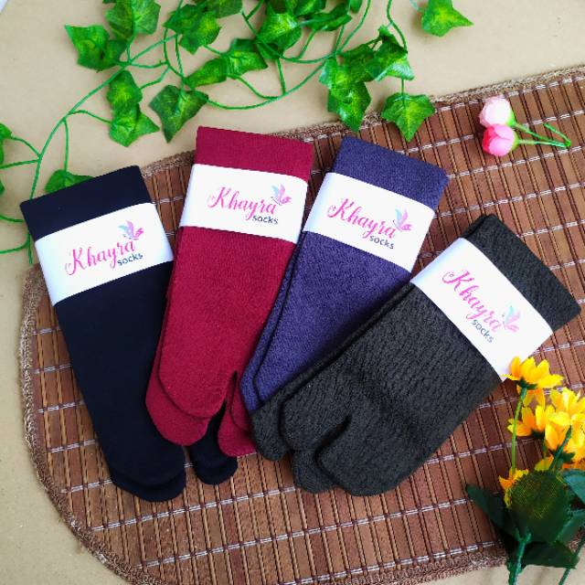 [12 PASANG] KAOS KAKI JEMPOL POLOS BAHAN NILON