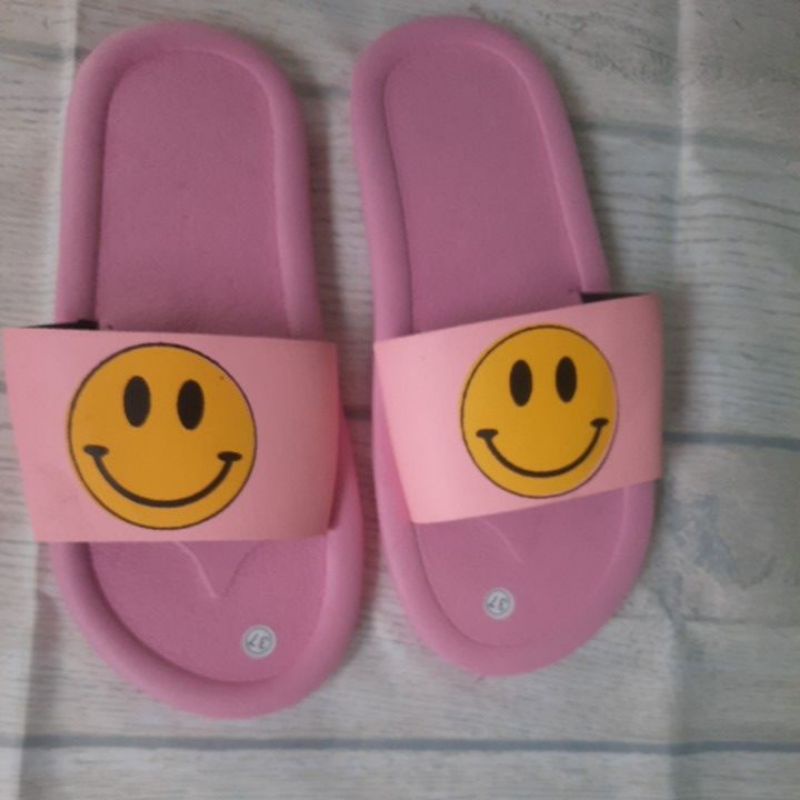 SANDAL WANITA (KOKOP SLOP SPON SMILE)