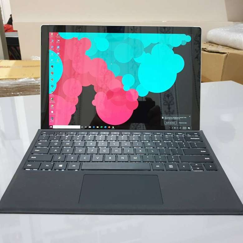 LAPTOP MICROSOFT SURFACE PRO i5 RAM 8GB SDD 256GB BEKAS SECOND