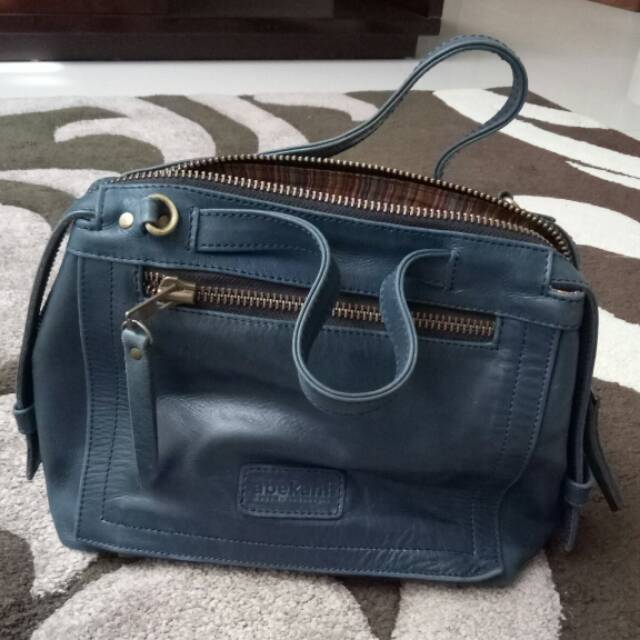 Bellanade abekani, lodena magali dan clutch pesta import