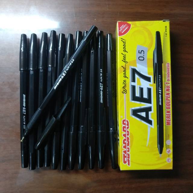 

Pulpen Standar AE7 AE-7 0.5 Hitam Eceran Per lusin
