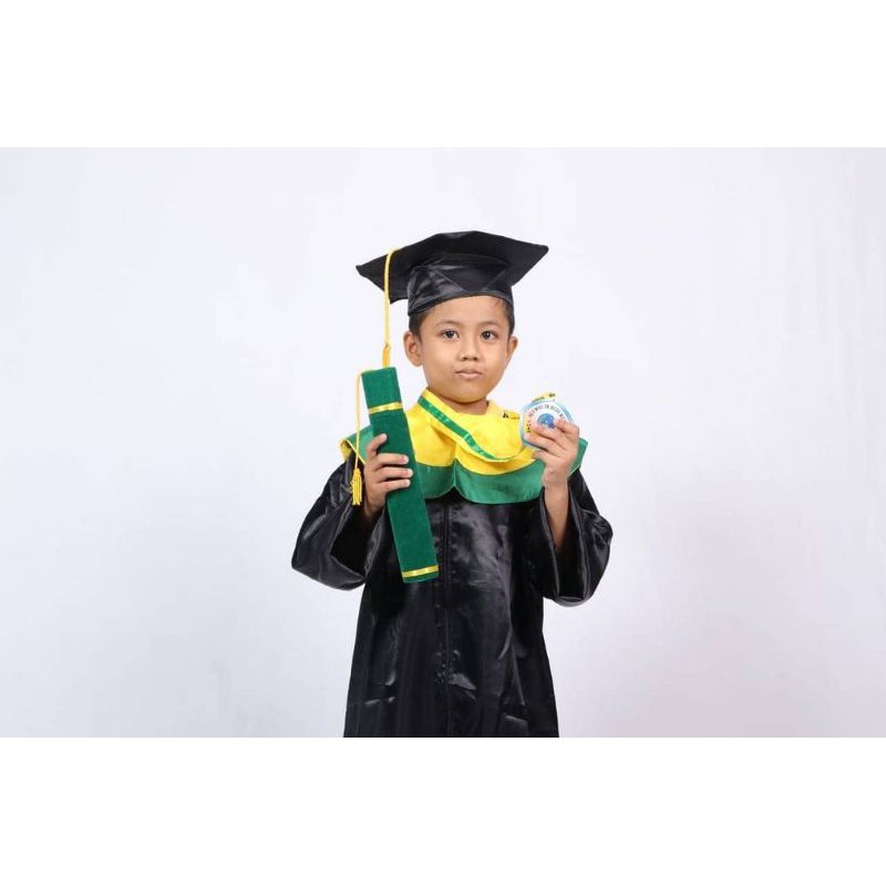 Baju wisuda Atau Toga Wisuda Paud Tk SD SMP ( Baru )
