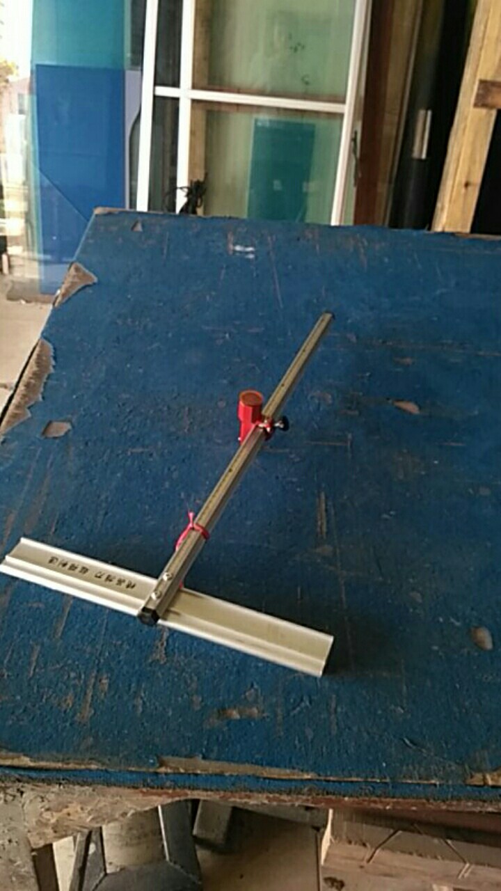 Alat Pemotong Kaca Tipe T Bahan Aluminium Alloy Panjang 60cm