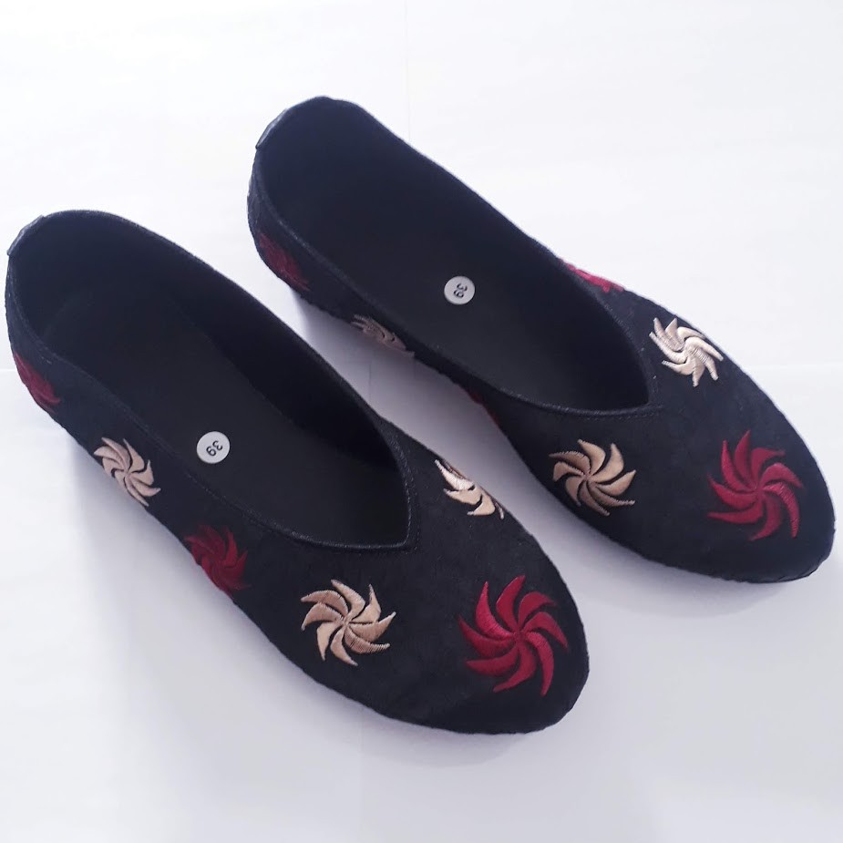 etnik fashion sepatu wanita flat slip on bordir terbaru murah motif kincir