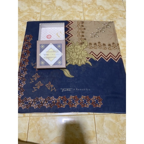 Preloved Dawa Scarf Ria Miranda