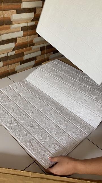 Wallpaper Dinding Motif 3d Foam Bata Modern Ukuran 70x77cm Wall