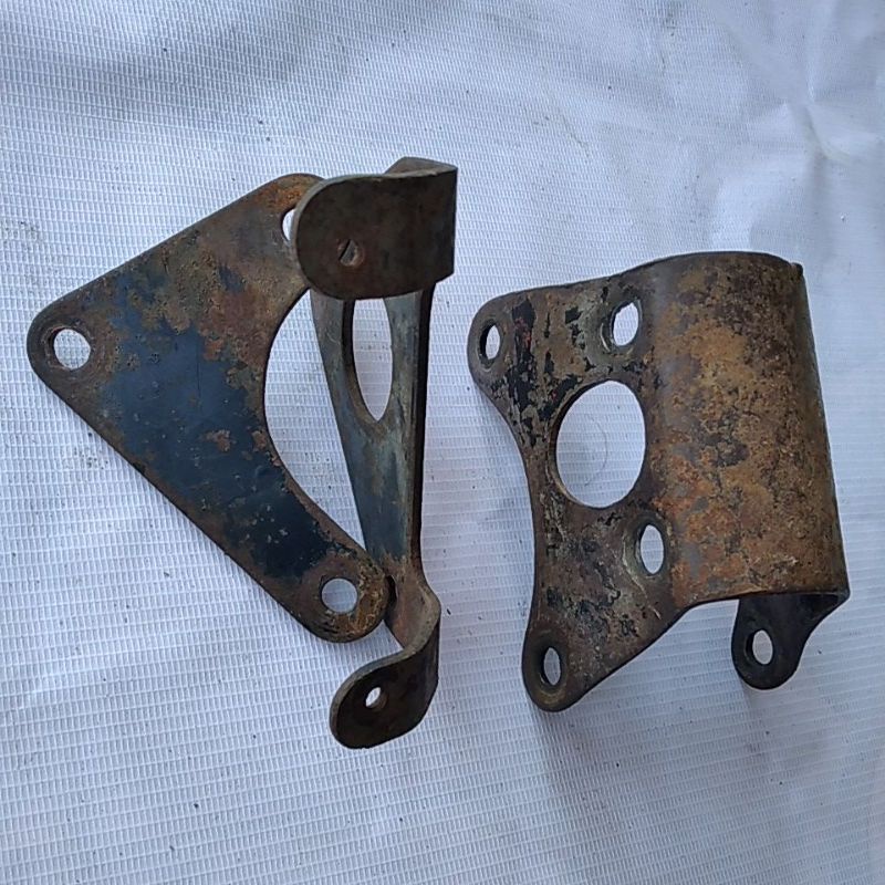 pangkon mesin cb100 original breaket mesin cb100 original dudukan mesin cb100 original