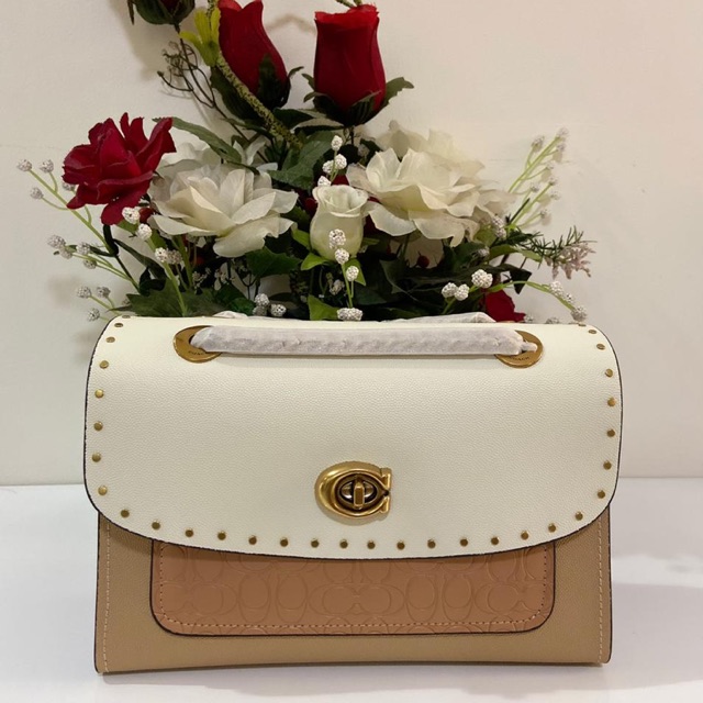 

Original Coach Parker in Signiture