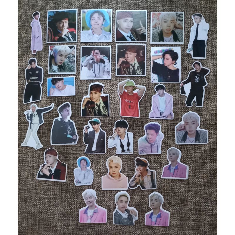 

30 PCS STIKER BTS JHOPE UNOFFICIAL ( NO WATERPROOF )