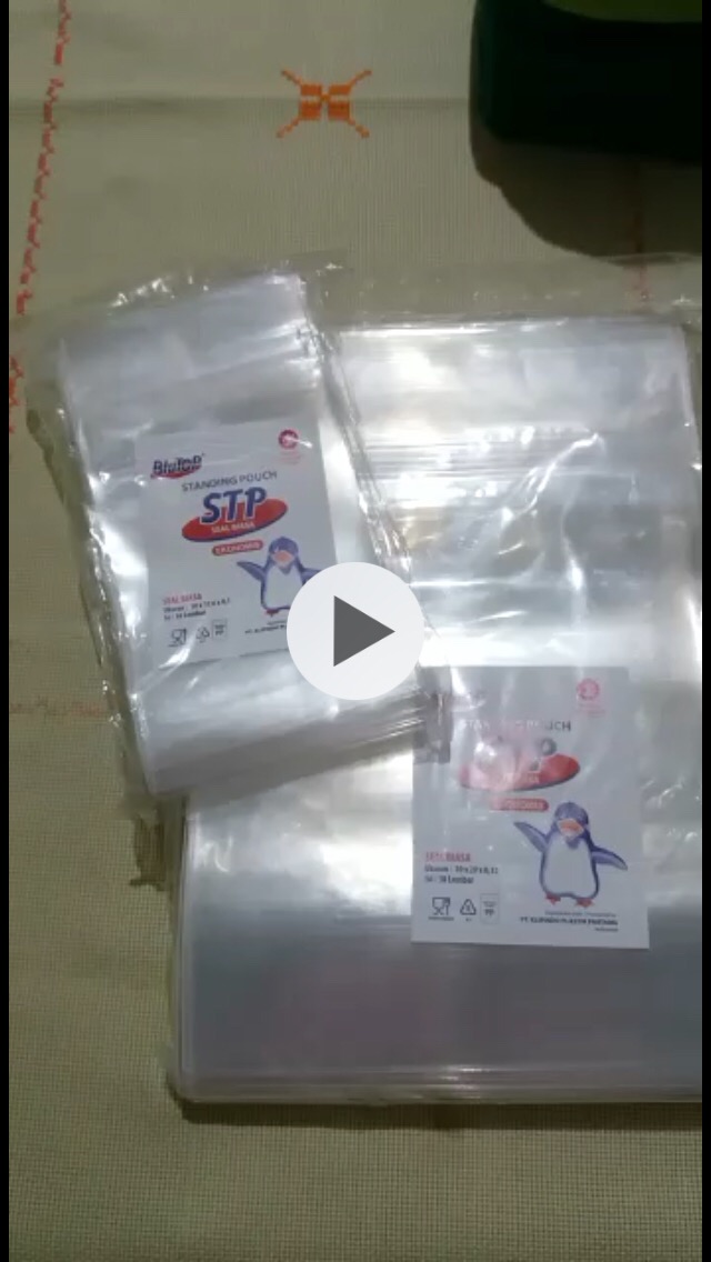 Plastik Standing Pouch Berdiri Zipper Lock 10 X 17 Kemasan Pudot Minuman Kekinian (250 Gr)