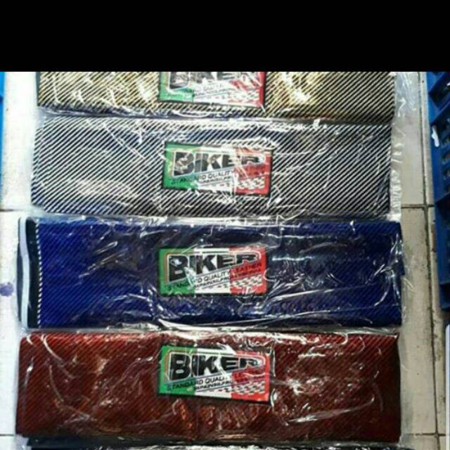 Obral Harga Murah Tapi Barang Kualitas A Kapan Lagi Sebelum Kehabisan Segera Di order Gan Kulit Jok / Sarung Jok / Kain Jok Karbon Biker Ukuran L Import Bahan Tebal Kualitas A Pertama Thailand