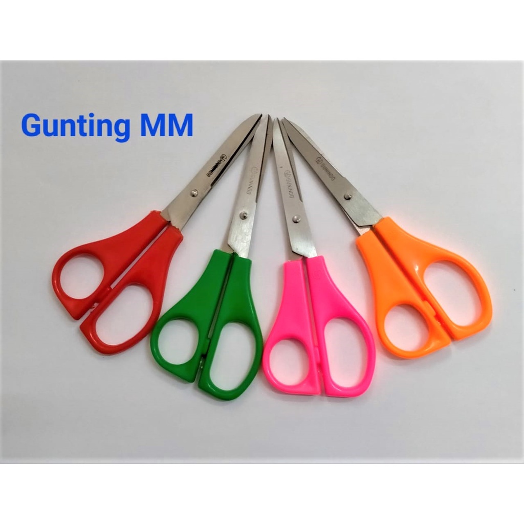 

GUNTING KERTAS MEDIUM GUNINDO MM 5 1/2 inch