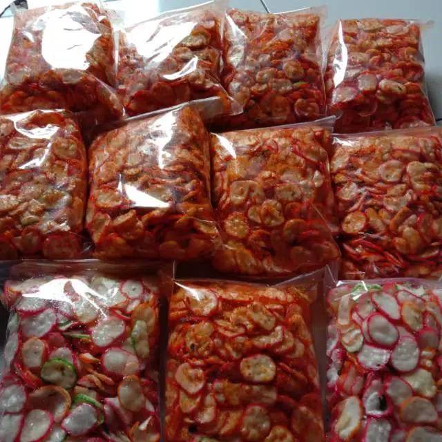 

Kerupuk seblak perih pedas gurih