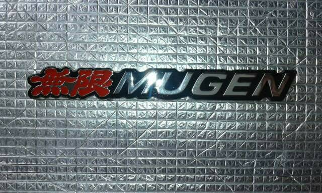 Emblem Grill MUGEN merah Chrome
