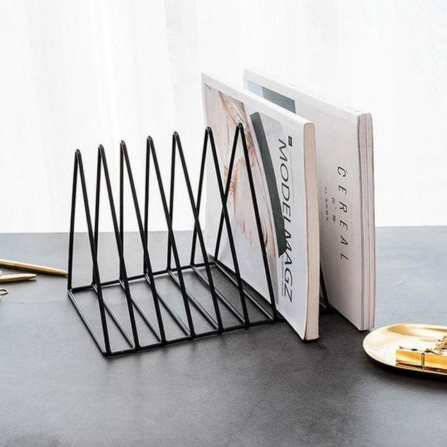 

ozd-465 Sekat Buku / Rak Buku / Pembatas Buku - Triangle Book Shelf - Putih