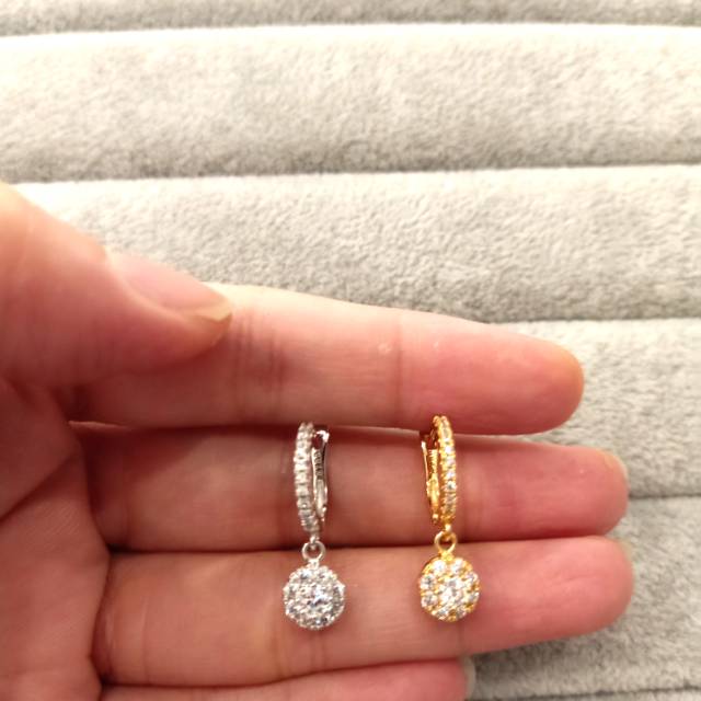 Anting zircon wynn 8172