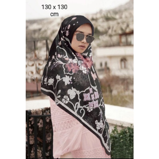 DISKON  Hijab Segiempat Motif Bunga Hitam Ukuran 130x130 Jumbo Syar'i / Others /  hijab segi 4  / hi