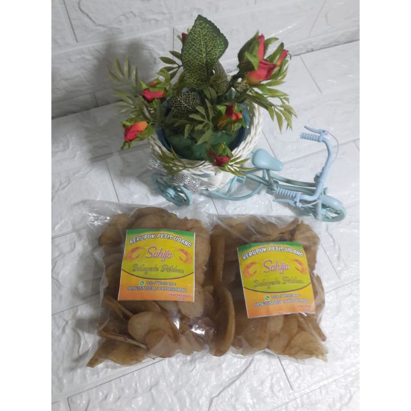 

kerupuk petis