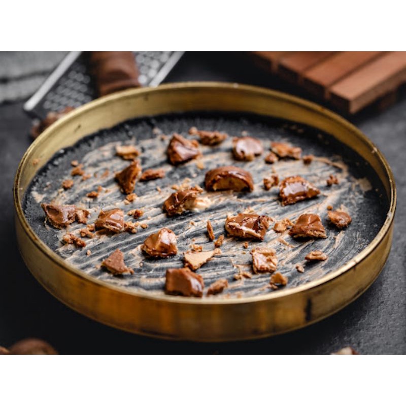 

CharcoalKinderBueno